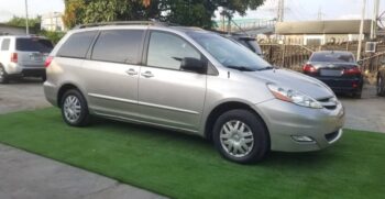 2008-TOYOTA-SIENNA-LE-GOLD-1-Copy.jpeg