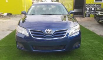 2010 TOYOTA CAMRY BLUE