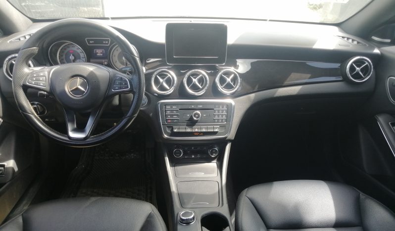 2015 Mercedes CLA250 full