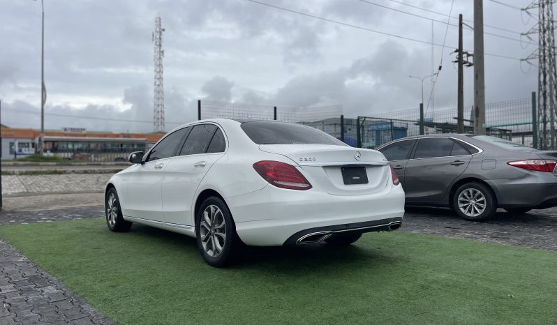 2015 Mecerdes Benz C300 full