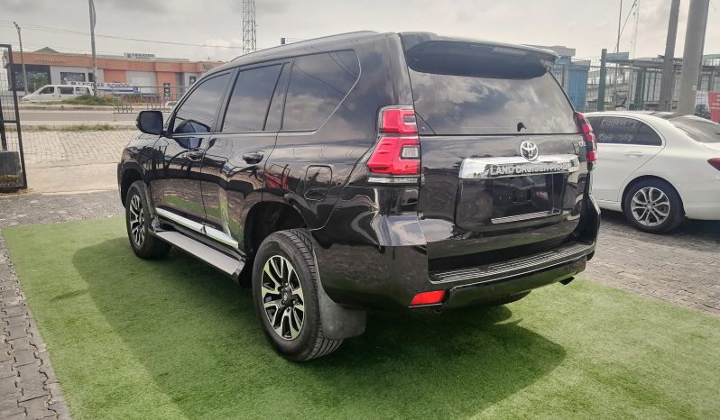 2017 Toyota Land Cruiser Prado full