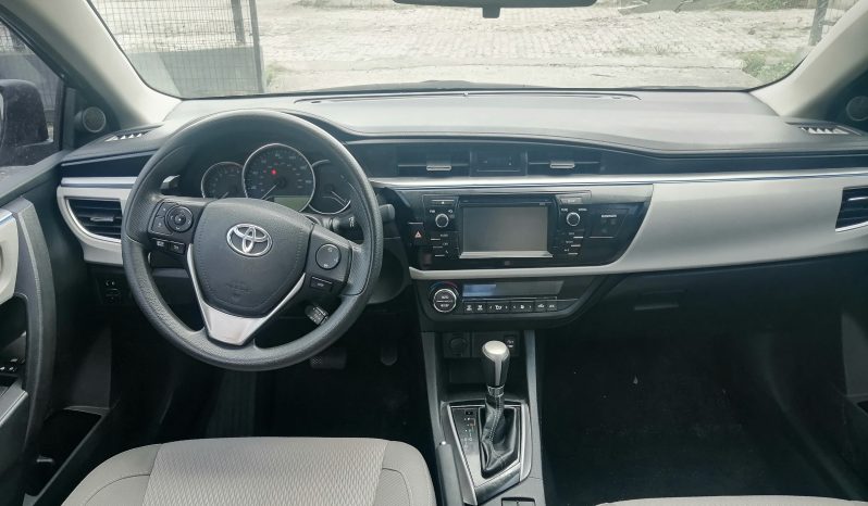 2015 Toyota Corolla LE full