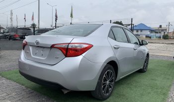 2015 Toyota Corolla LE full