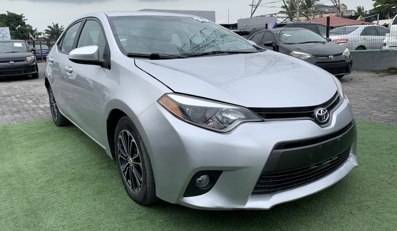 2015 Toyota Corolla LE full