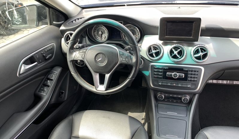 2015 Mercedes Benz GLA250 full