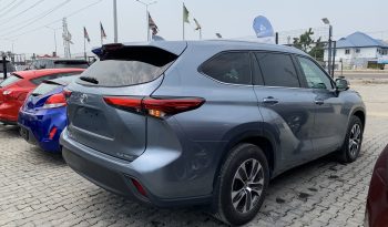 2021 Toyota Highlander XLE full