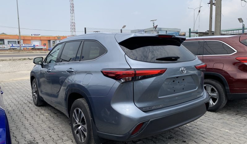 2021 Toyota Highlander XLE full