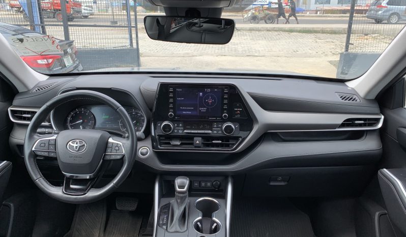 2021 Toyota Highlander XLE full