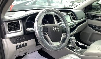 2016 TOYOTA HIGHLANDER XLE full