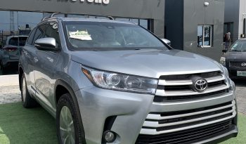 2017 TOYOTA HIGHLANDER XLE full