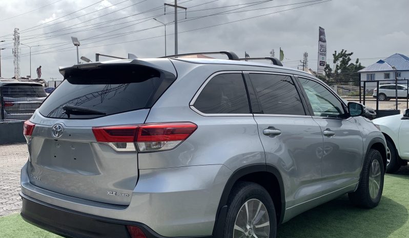 2017 TOYOTA HIGHLANDER XLE full