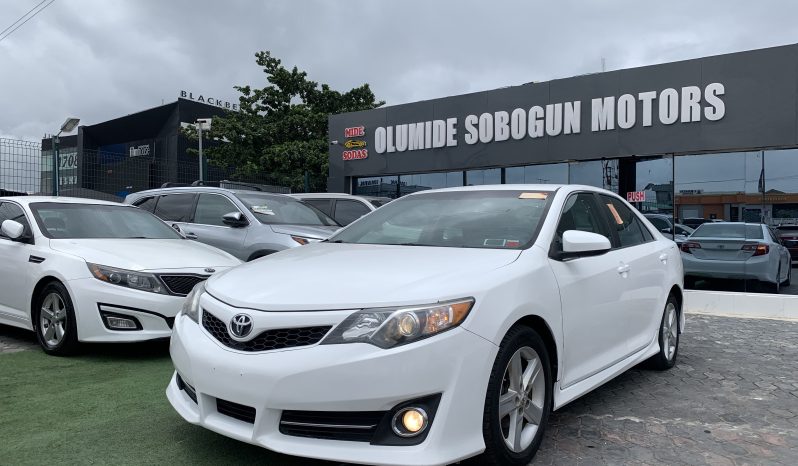 2012 TOYOTA CAMRY SE full