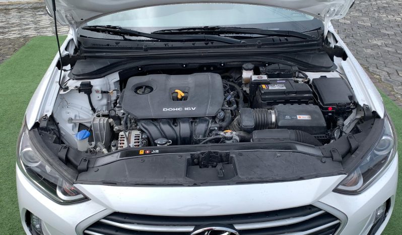 2018 Hyundai Elantra full