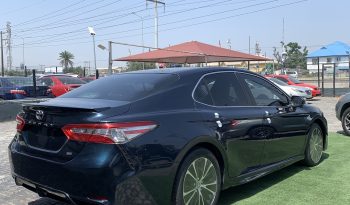 2018 Toyota Camry SE full