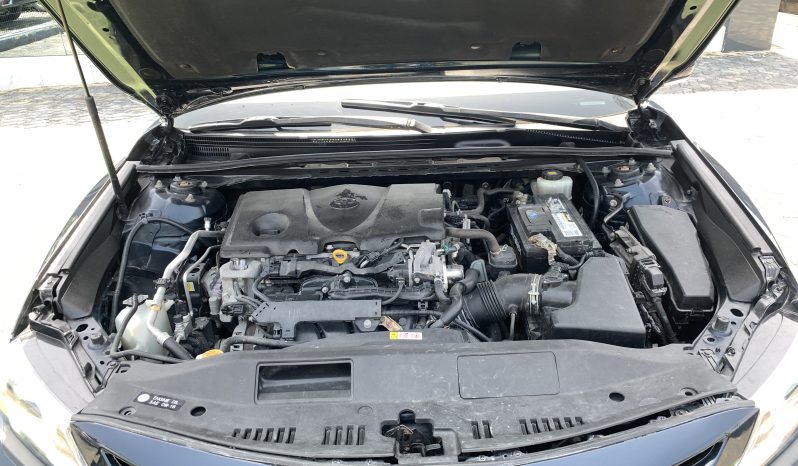 2018 Toyota Camry SE full