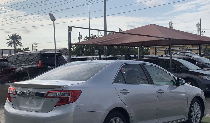 2012 TOYOTA CAMRY XLE full