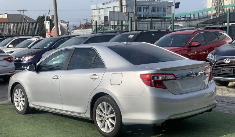 2012 TOYOTA CAMRY XLE full