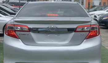 2012 TOYOTA CAMRY XLE full