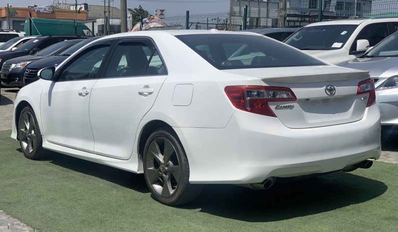 2012 TOYOTA CAMRY SE full