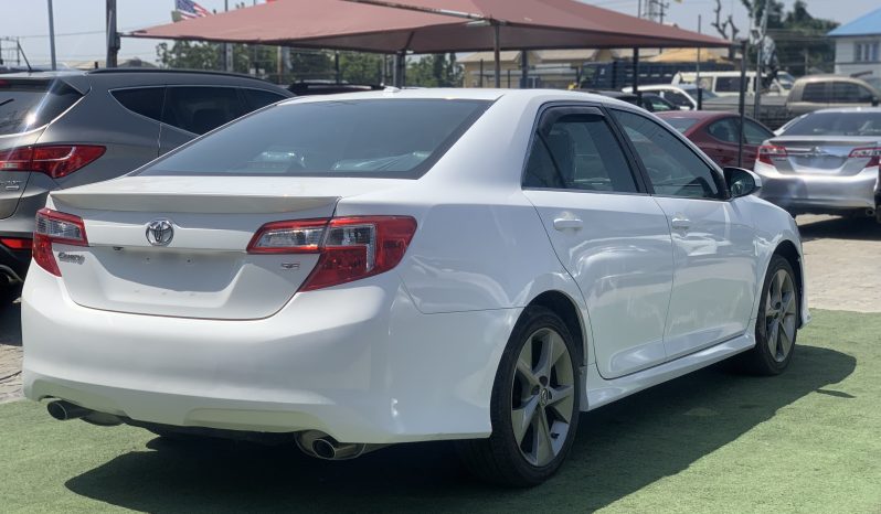 2012 TOYOTA CAMRY SE full